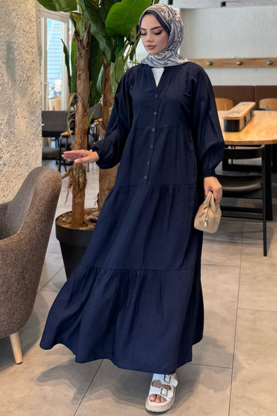 DRESS