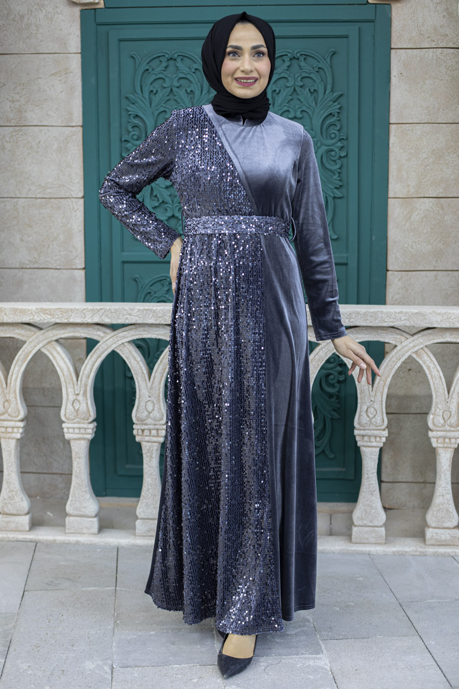 GREY EVENING DRESS  