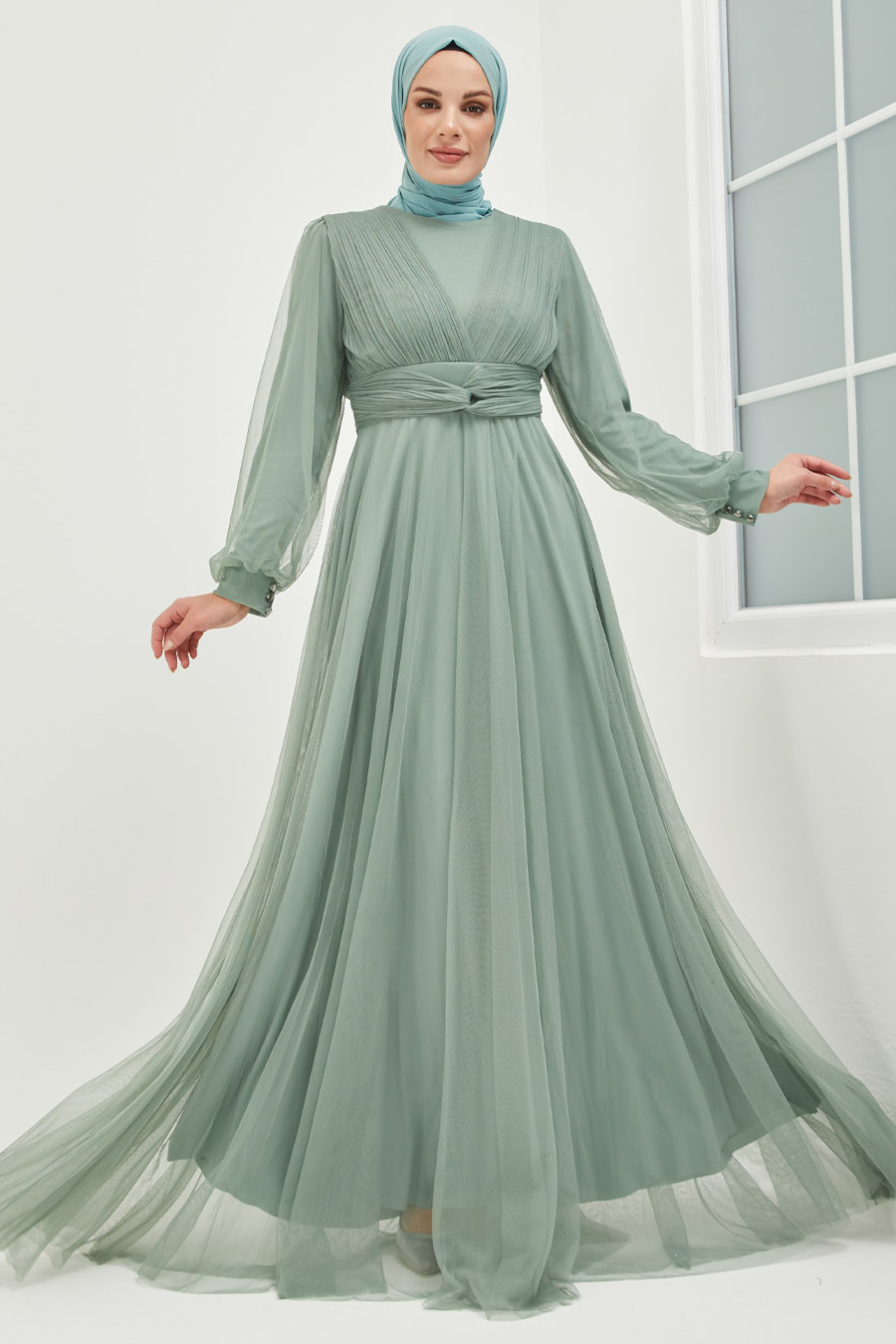 GREEN EVENING DRESS 