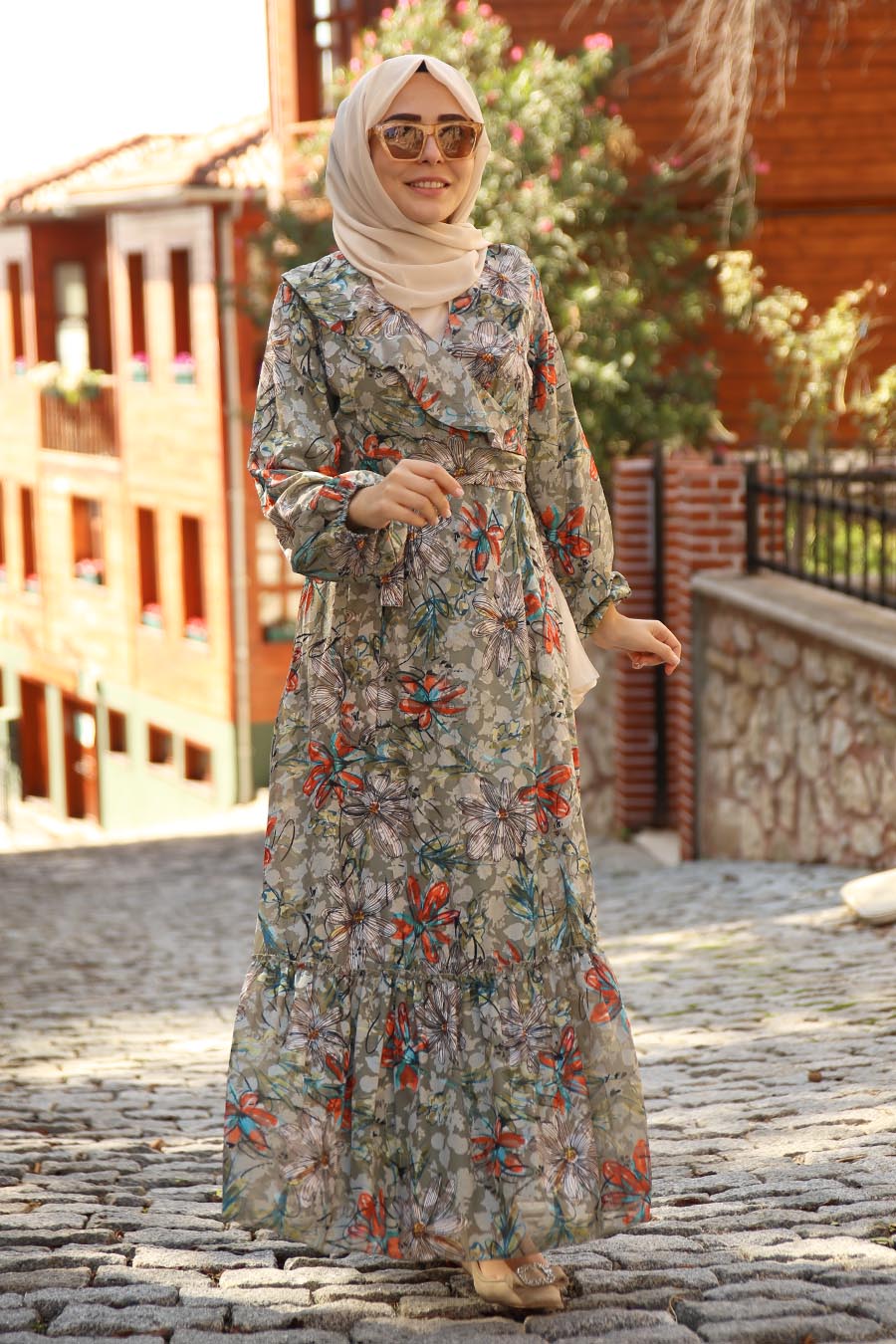 DRESS