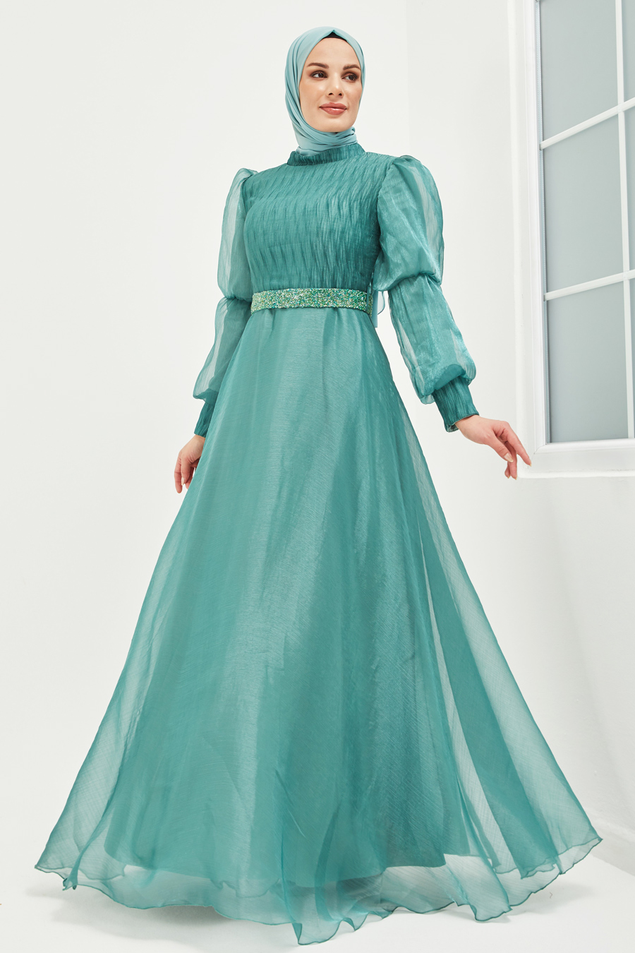 GREEN EVENING DRESS  