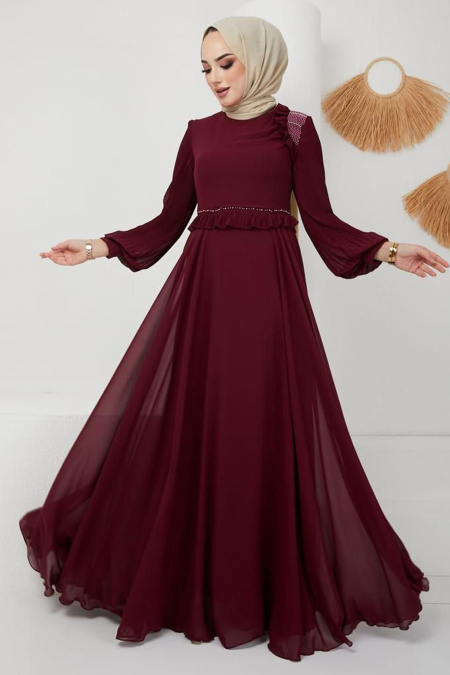 CLARET RED EVENING DRESS  