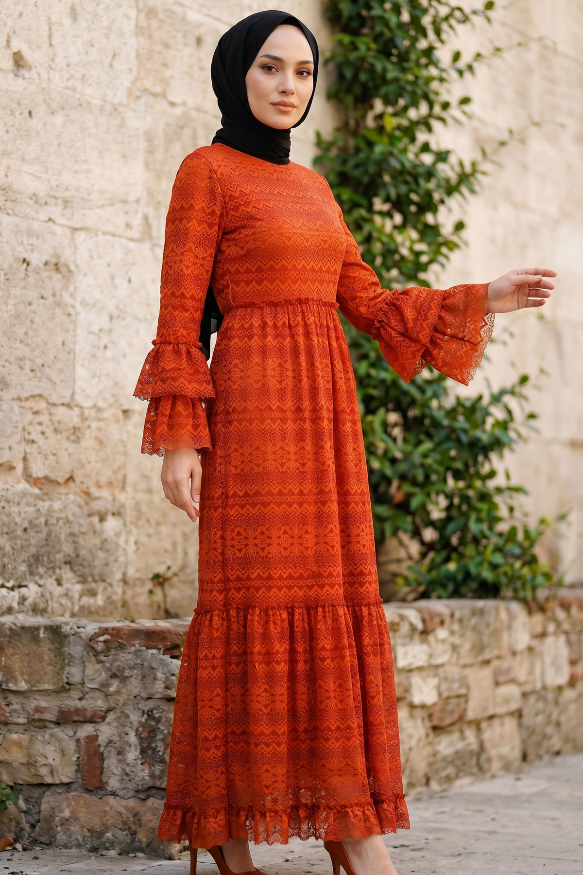 DRESS