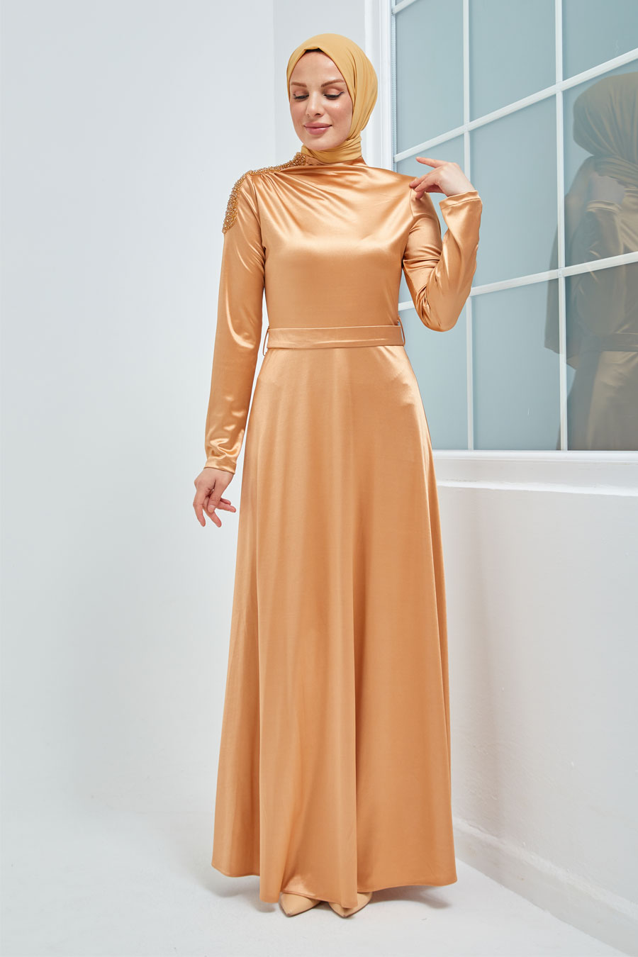 GOLD EVENING DRESS  