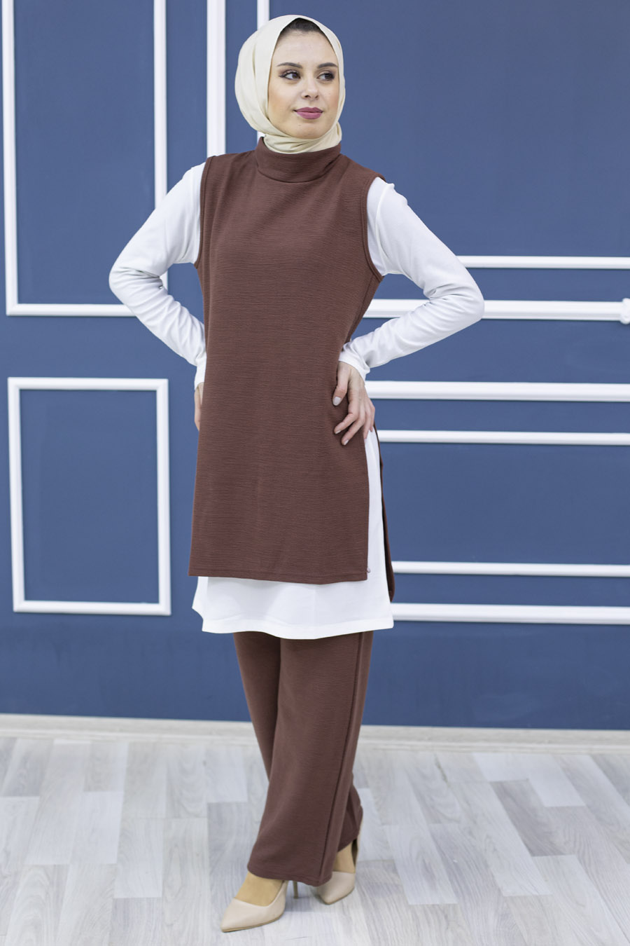 BROWN TUNIC AND PANT SUIT