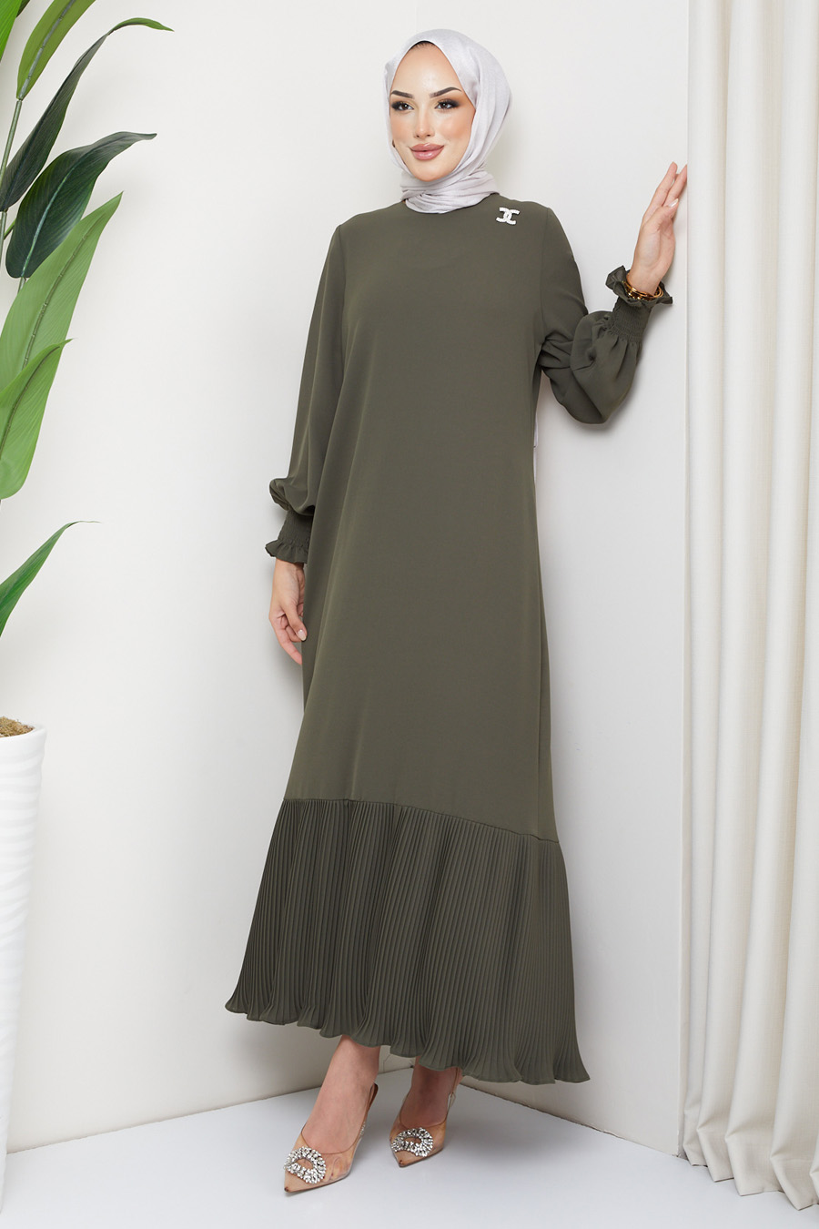 DRESS