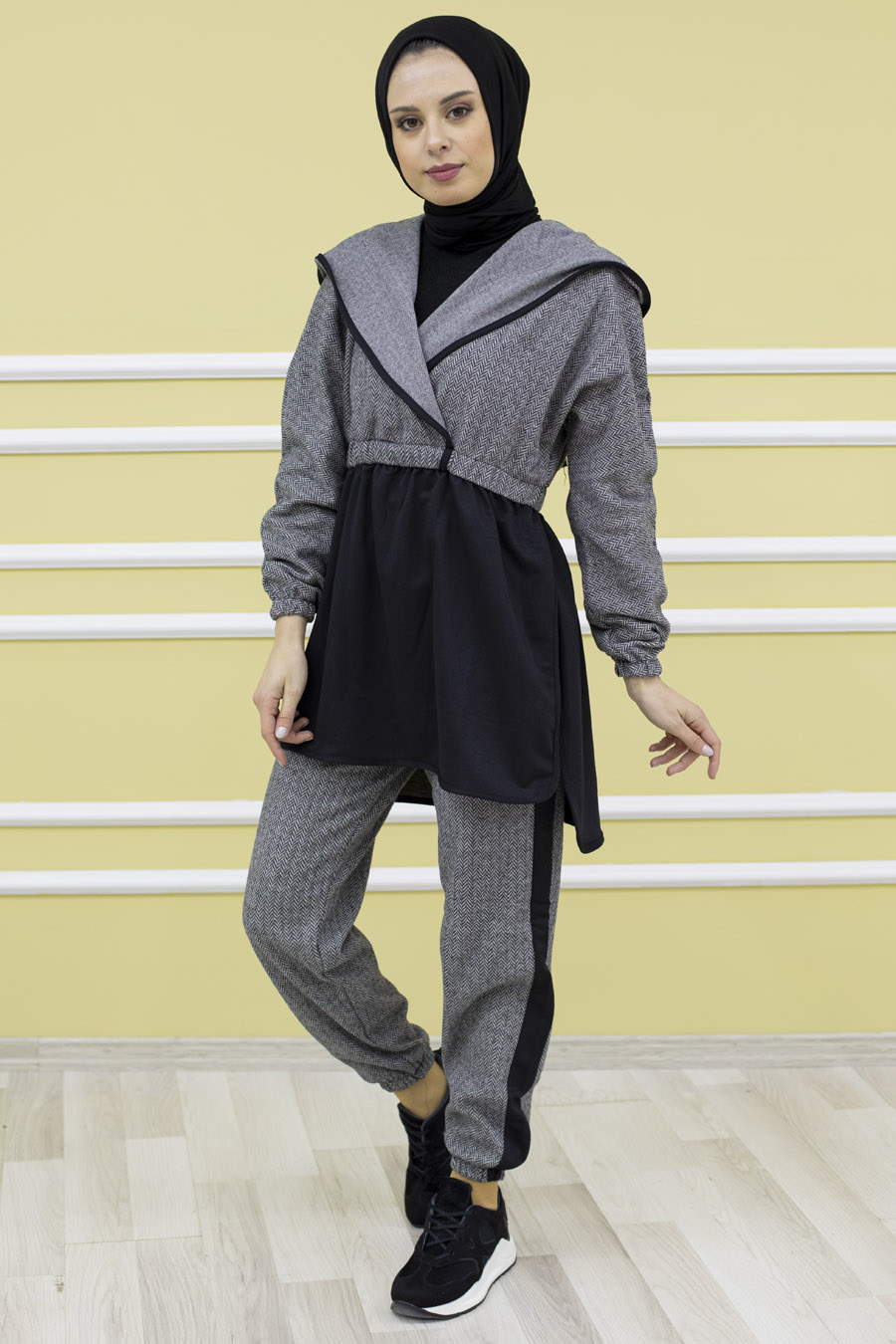 GREY TUNIC AND PANT SUIT