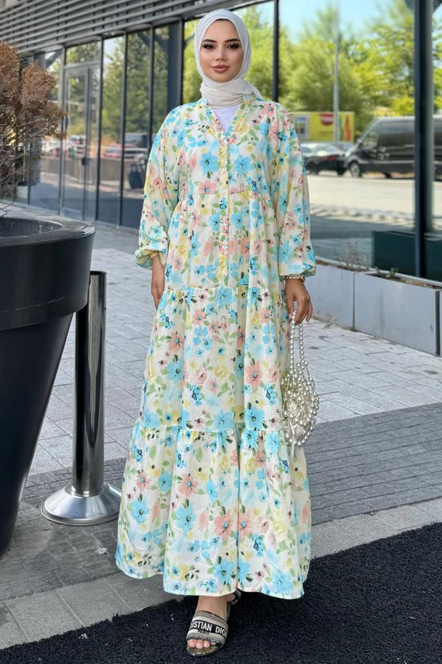 DRESS