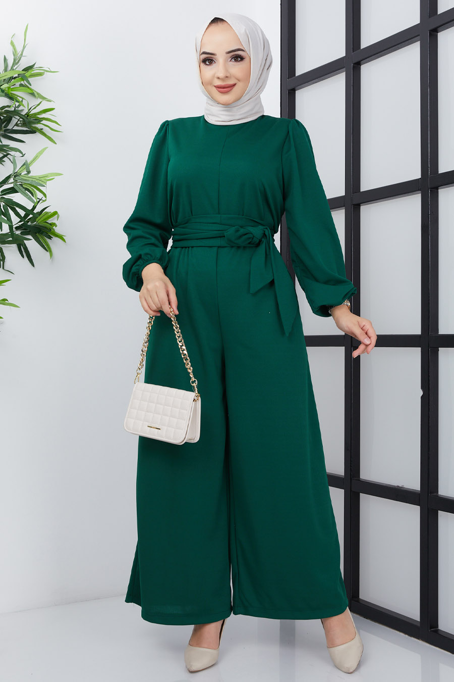 GREEN JUMPSUIT 