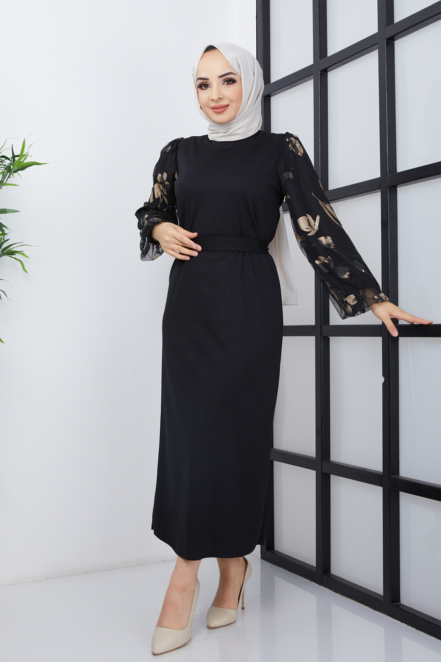 DRESS
