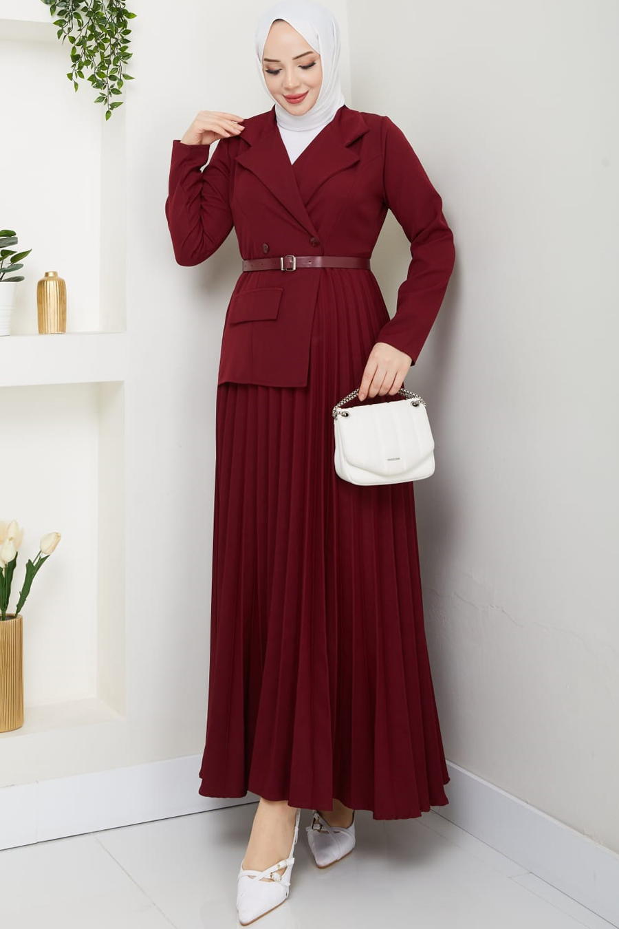 DRESS