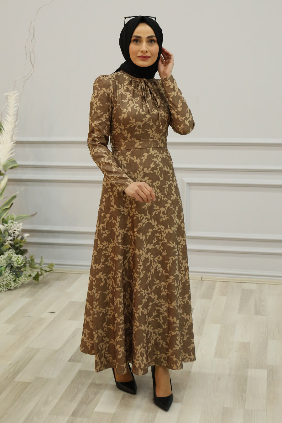 DRESS