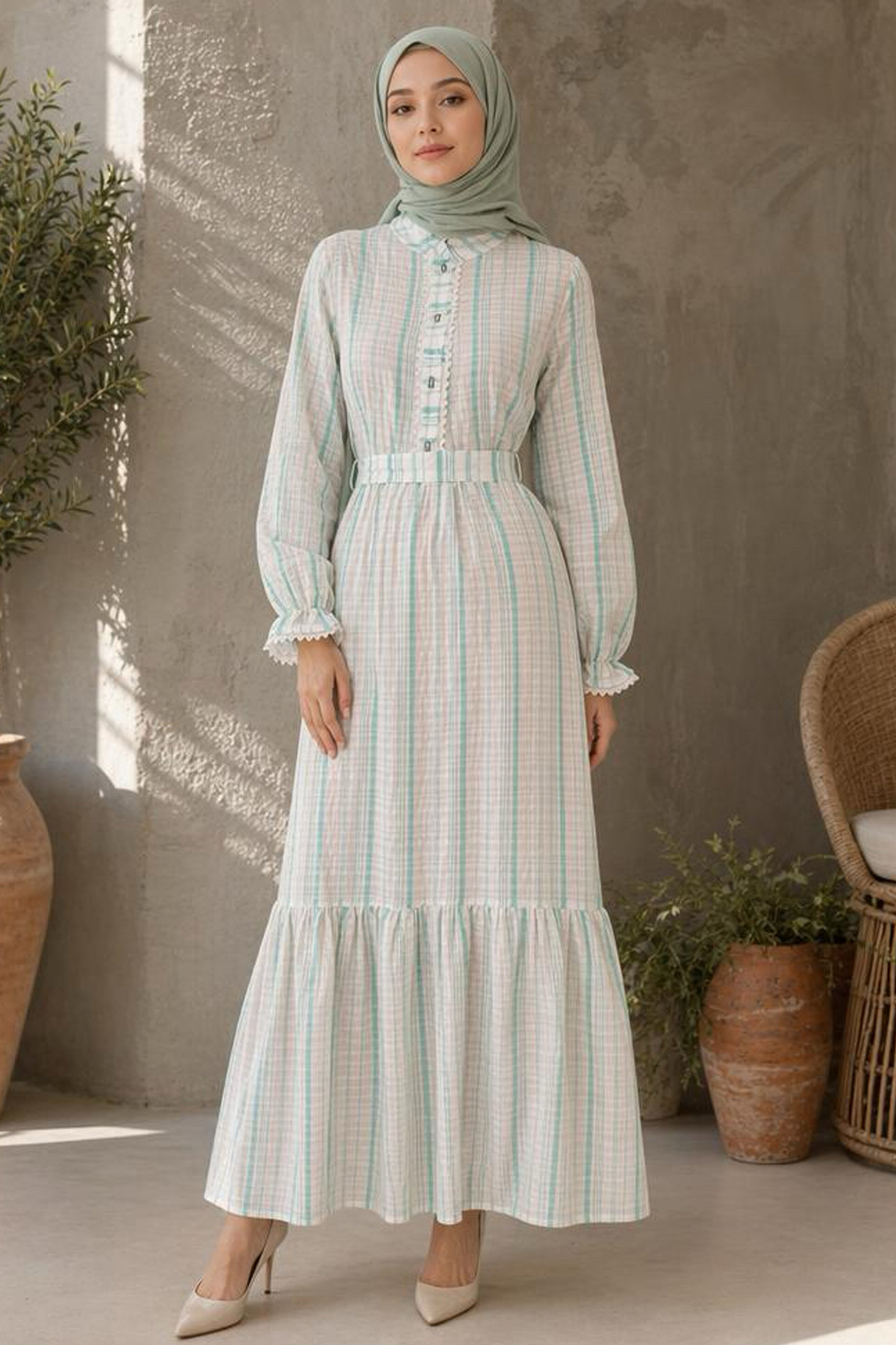 DRESS
