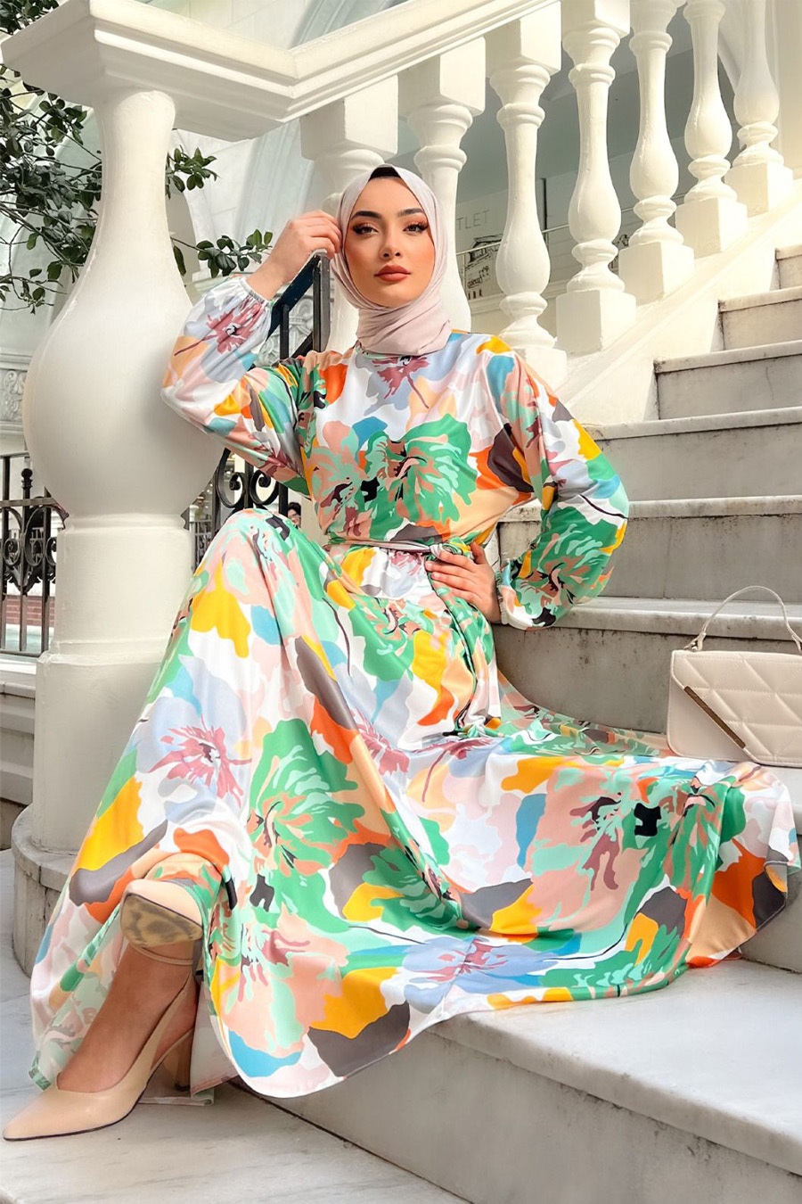 DRESS